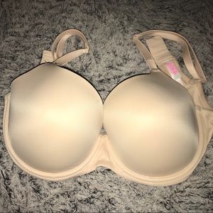 VICTORIA Secret Nude bra